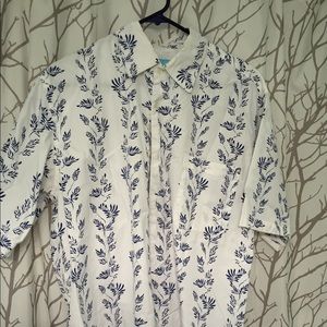 Toscano mens “tropical” button down. Worn twice.